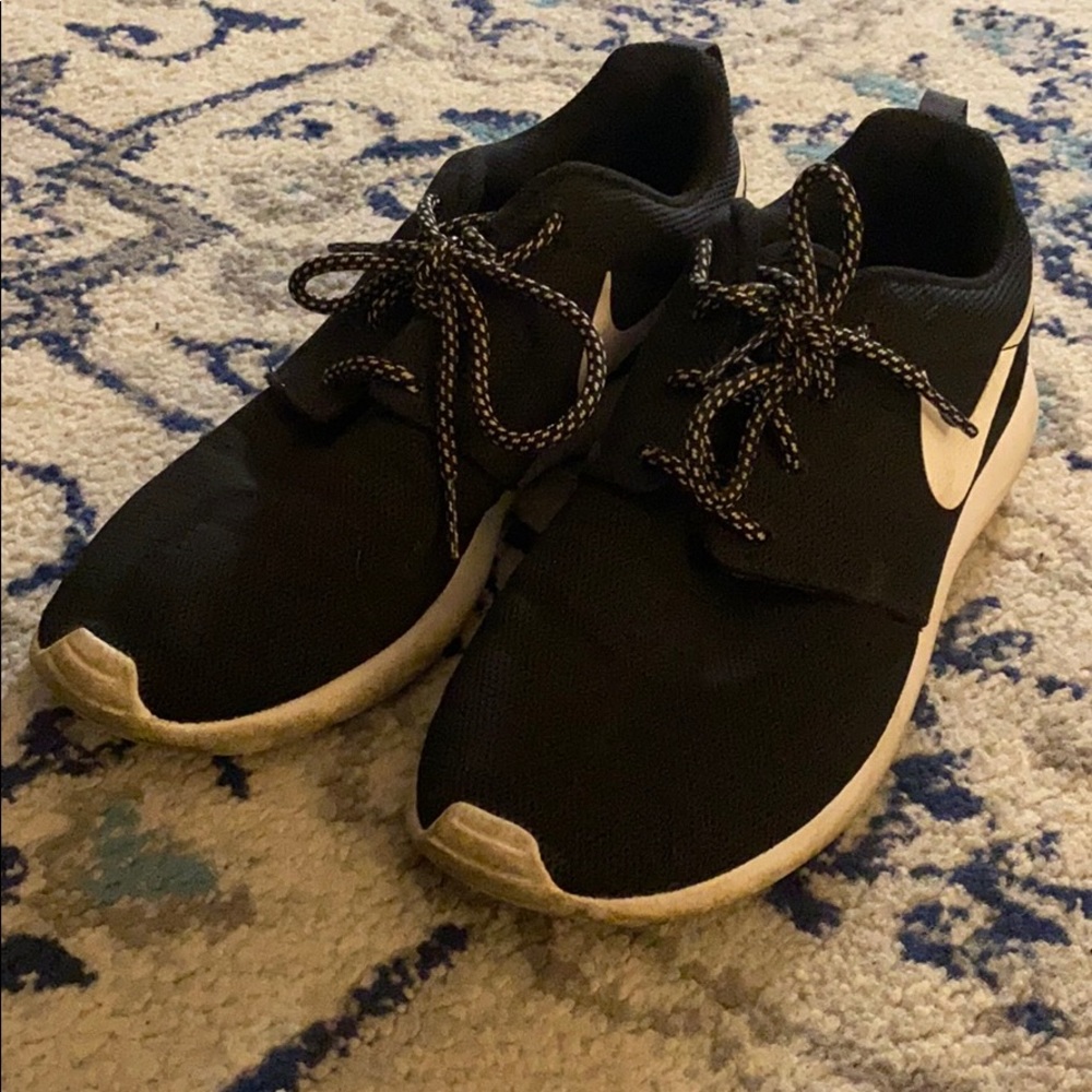 Nike Roche shoes